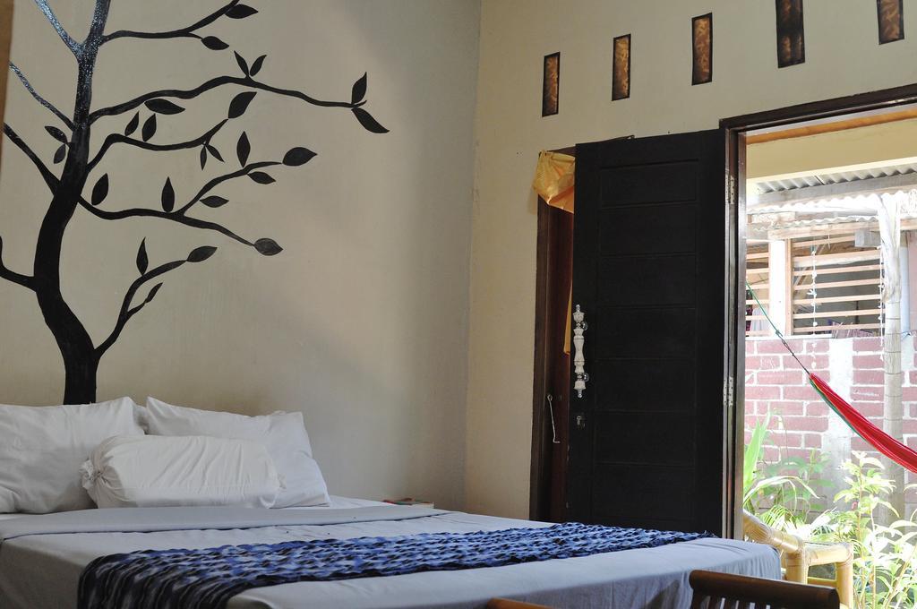 Three Little Birds Homestay Джили Трауанган Екстериор снимка