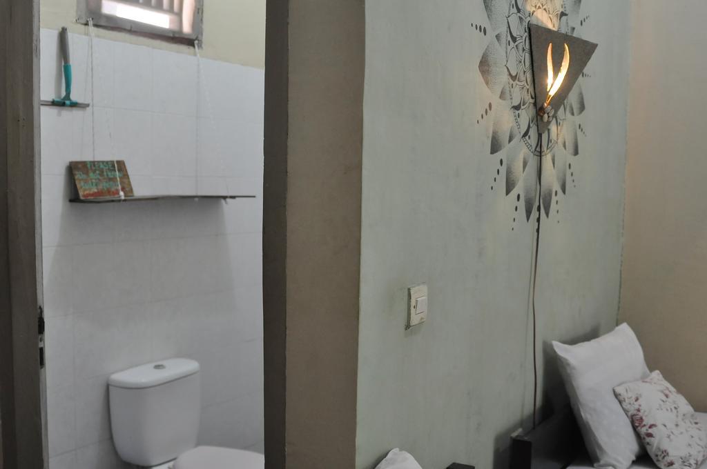 Three Little Birds Homestay Джили Трауанган Екстериор снимка