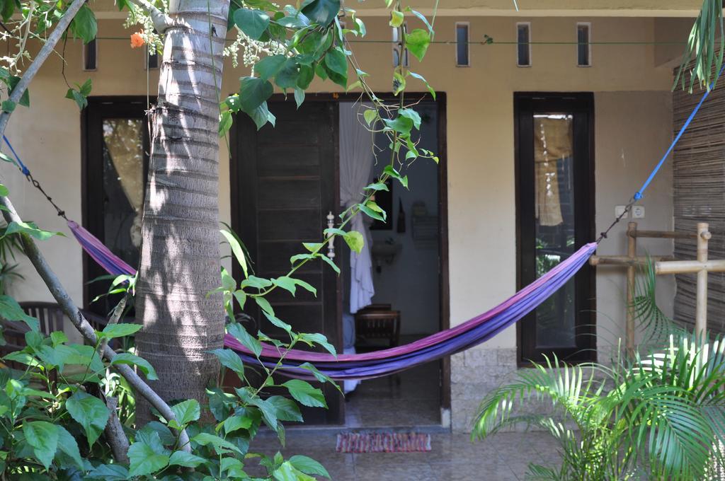 Three Little Birds Homestay Джили Трауанган Екстериор снимка