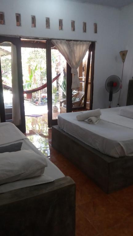 Three Little Birds Homestay Джили Трауанган Екстериор снимка
